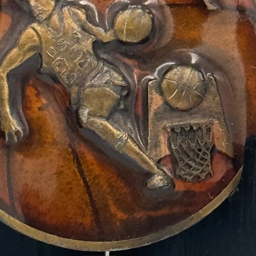 Vintage Basketball Player 3D Relief Round Belt Buckle Bronze Tone Retro Sports - Picture 4 of 11